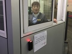 -新世界新丸中心-地下停车场