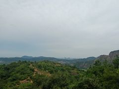 -灵岩山风景区
