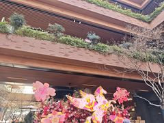 -瑞虹新天地月亮湾