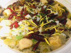 -江渔儿酸菜鱼专门店(明珠广场店)