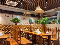 -滇香肴·云南菜蒸汽石锅鱼(云南北路店)