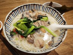 招牌梭边鱼粉-鲜越鲜鱼粉(财富购物中心店)