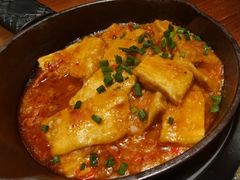 蒜香火腿包浆豆腐-云海肴·汽锅鸡·云南菜(美罗城店)