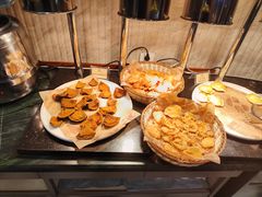 -迈豪国际酒店-百老汇旋转西餐厅