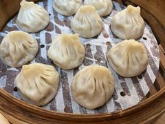 传统鲜肉小笼包-朱新年·苏式汤团·面点(北寺塔店)