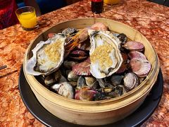 必点菜一筐海鲜-鲜小岛·铜锅涮肉