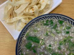 -八百里牛肉汤(盖饭·锅贴·万象城店)