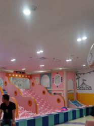 -孩子王童乐园(贵阳观山湖万达店)