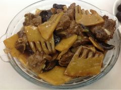 红烧排骨-南磨房食府(燕莎奥特莱斯购物中心店)