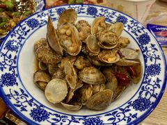 -江城燕子大排档(江汉路步行街店)