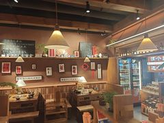 -巴卤社老火锅(财富店)