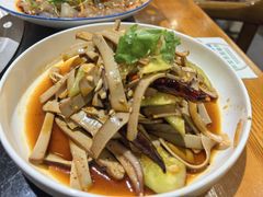 -东北农家院·铁锅炖(莘庄店)