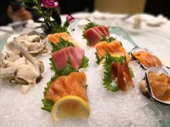 -鞍山大白鲨美食酒店