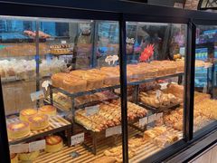 面包甜点陈列柜-皇冠幸福里动物奶油生日蛋糕(万达店)