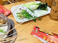 -袁记串串香(泉水轻轨站店)