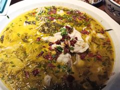 酸菜鱼-钟掌勺忘不了地道湘菜(新天地假日广场店)