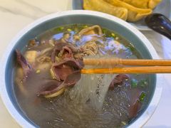 -老新隆牛肉锅贴(新街口店)