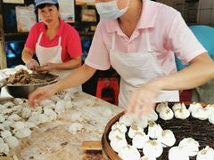 -严氏重油烧麦(民权路店)