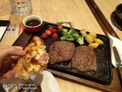 -必胜客(WOW中心城店)