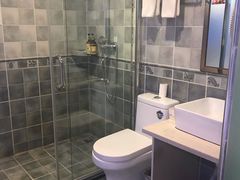 -轻住·悦享酒店(成都太平园地铁站店)