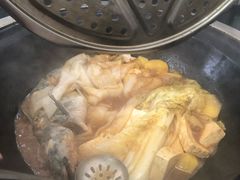 -东北烧烤铁锅炖水库鱼