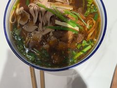 -镇南锅盖面馆(解放路店)