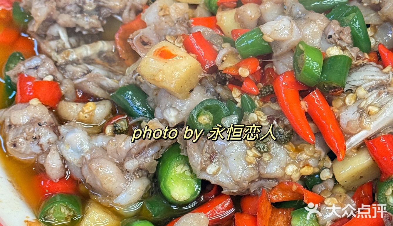 永恒哥探店人气好店，美味肆财盅自贡江湖菜