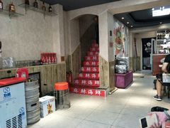 -扒虾小妹儿麻辣海鲜(宏图街店)