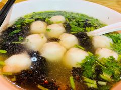 鱼丸汤-老滕家过桥米线(金鱼胡同店)