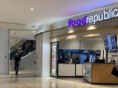 门面-大食代美食广场(上海中心店)