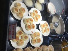 -八一路好吃街(雨田商务大厦店)