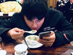-蚝美人·生蚝海鲜烧烤(茶花园店)