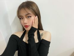 点击看大图 -初心HAlRSALON烫染接发