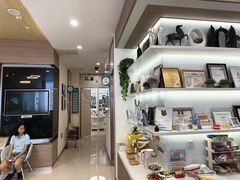 -维乐口腔(美维云门诊陆家嘴店)