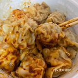 花生酱不算多但是味道够了，不腻也不算辣