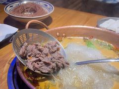 -洱火云南酸菜牛肉火锅(石景山当代商城店)