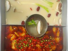 -新辣道鱼火锅(航天万源店)