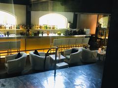 -穹六人间 people 6(岳阳路店)