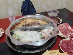 鸳鸯锅-储奇门鳝鱼火锅(总店)