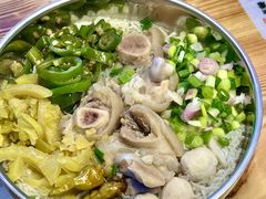 -潘先生牛杂煲·客家小碗菜(兰花路店)