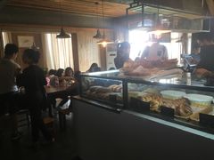 面包甜点陈列柜-仙峰天然面包(迎宾路店)