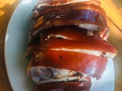 -黄记四更烤乳猪店