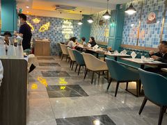 大堂-东鑫记港式茶餐厅(南京东路店)