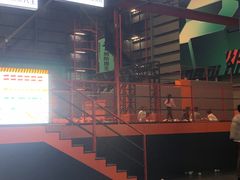 -极限PLAY运动娱乐新世界·团建派对表演休闲馆·室内高空游乐园