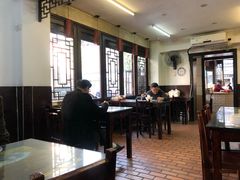 大堂-长人馄饨铺(解放街店)