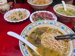 -金杨拉面王小吃面馆·牛三宝面·红烧牛肉粉