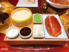 -艳阳天·非遗楚菜(武汉客厅店)
