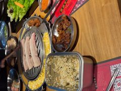 -青瓦炭韩潮烤肉(花园道店)