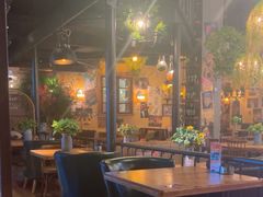 -临界音乐酒馆·小龙虾·江湖菜(华熙LIVE·鱼洞店)