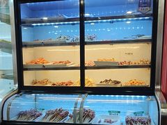 -哈尔滨小酒馆·鲜肉现穿自助烧烤(康新花园店)